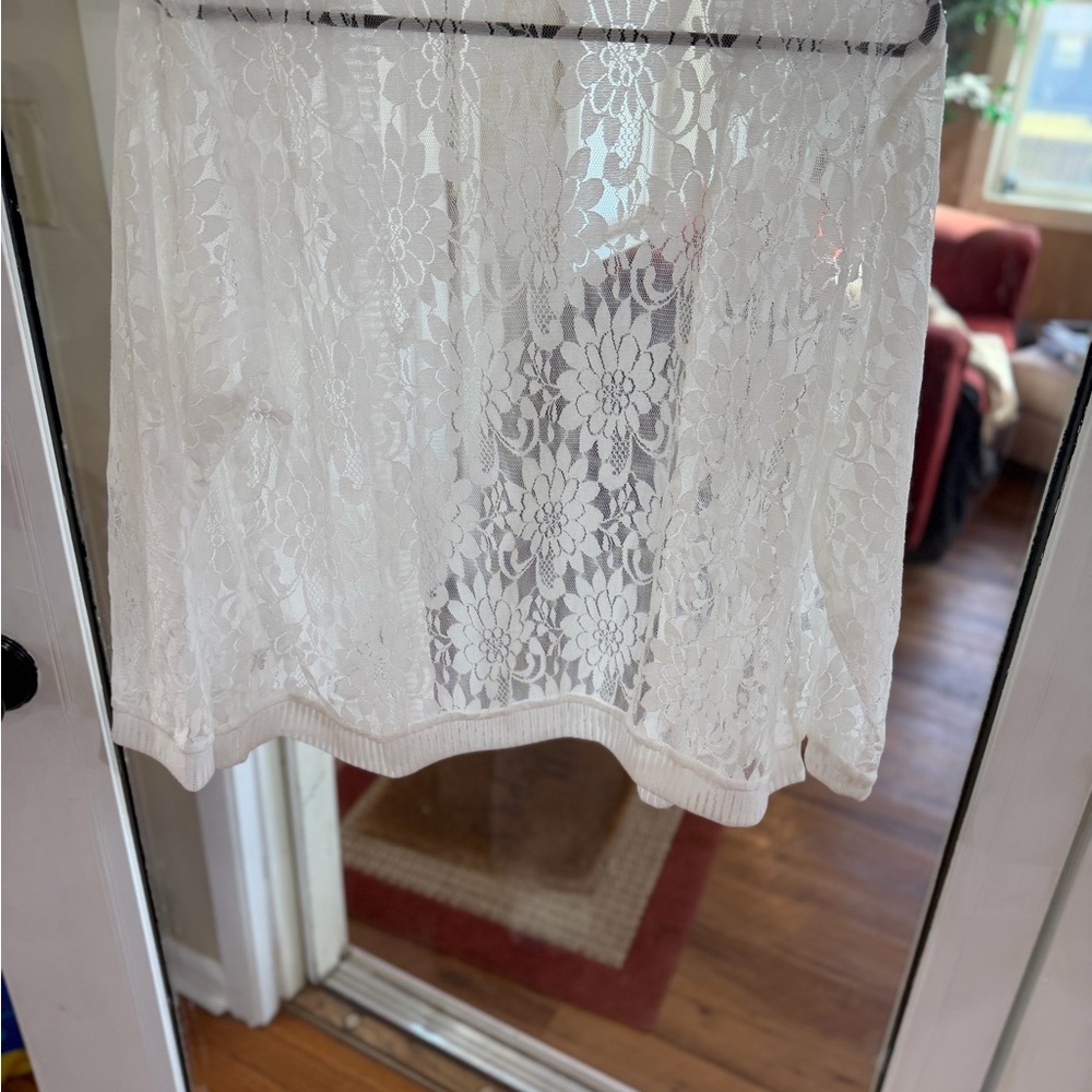 Shrug White Lace Women size medium. - Picture 4 of 8